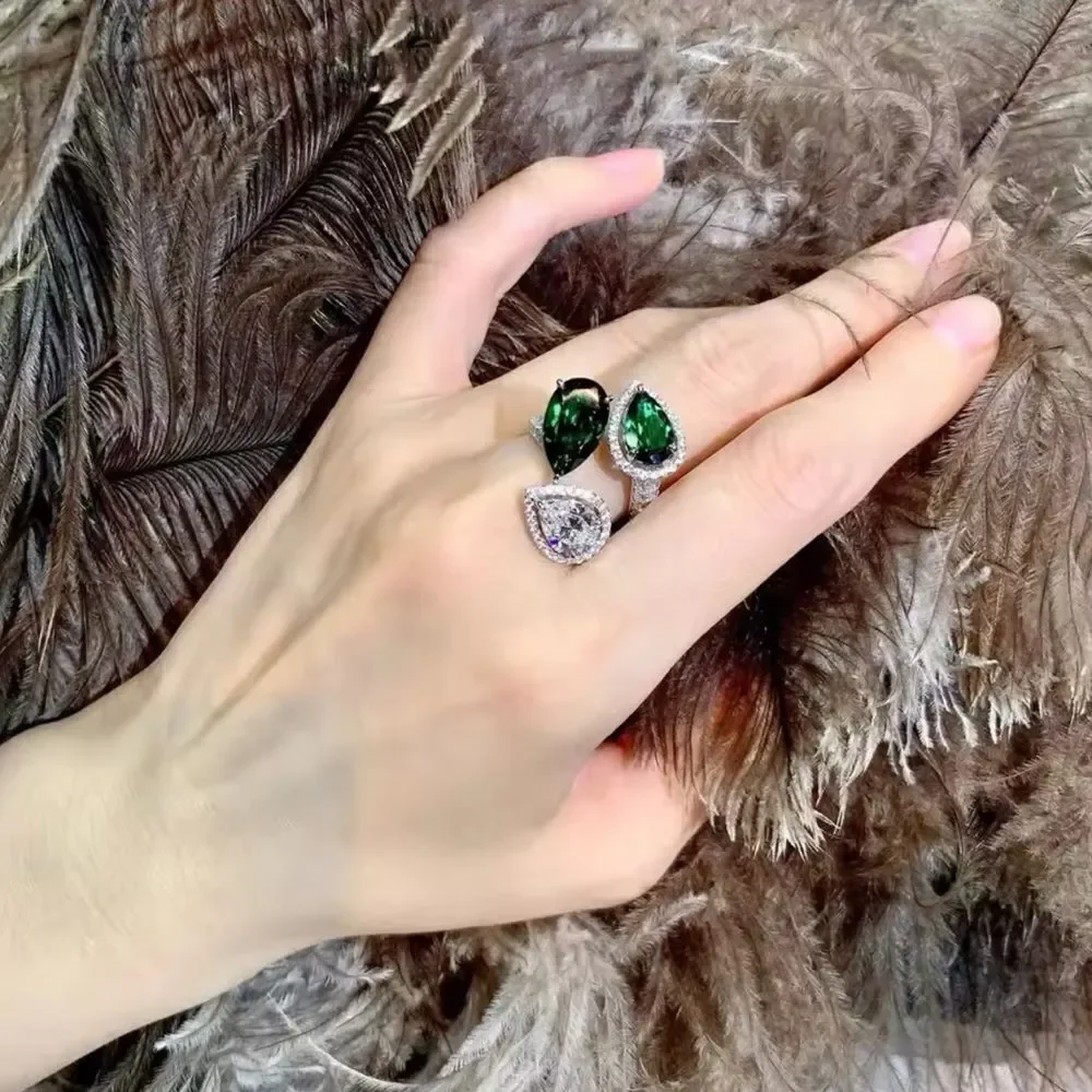 Sterling Silver Elegant Triple Stone Statement Ring - GreenWhite Teardrop Design - Picture 3 of 5
